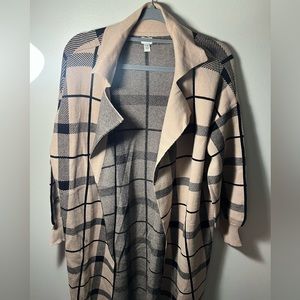 River island, size medium, long and thick cardigan